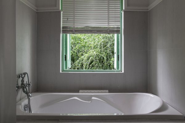 Fiberglass Tub Installation in Saint Cloud